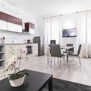 Hemeras Boutique Homes - City Center Design Flats Apartment Milan